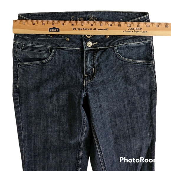 H&G Capris Junior Women's Sz 3 Blue Medium Wash Denim Stretch Jeans Studs Bling - Picture 5 of 16